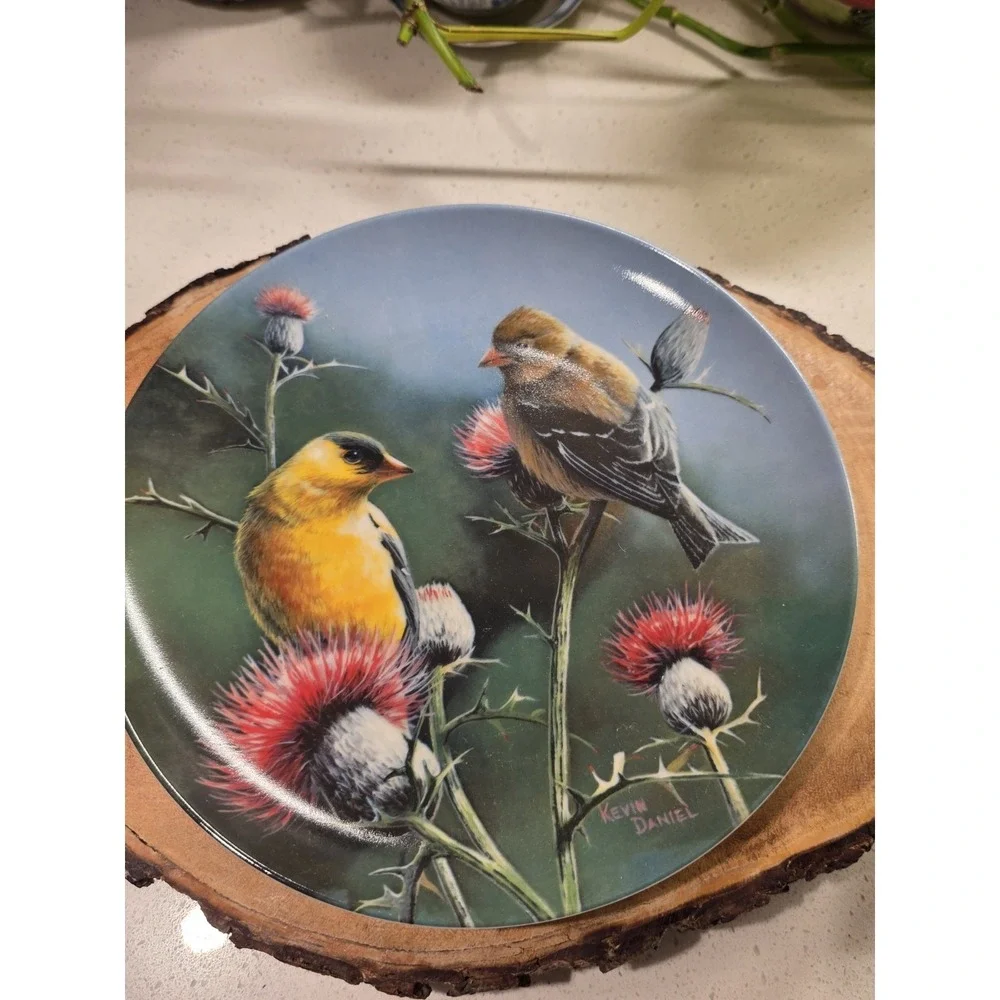 Edwin Knowles The Goldfinch Plate Kevin Daniel Birds of Your Garden 1987